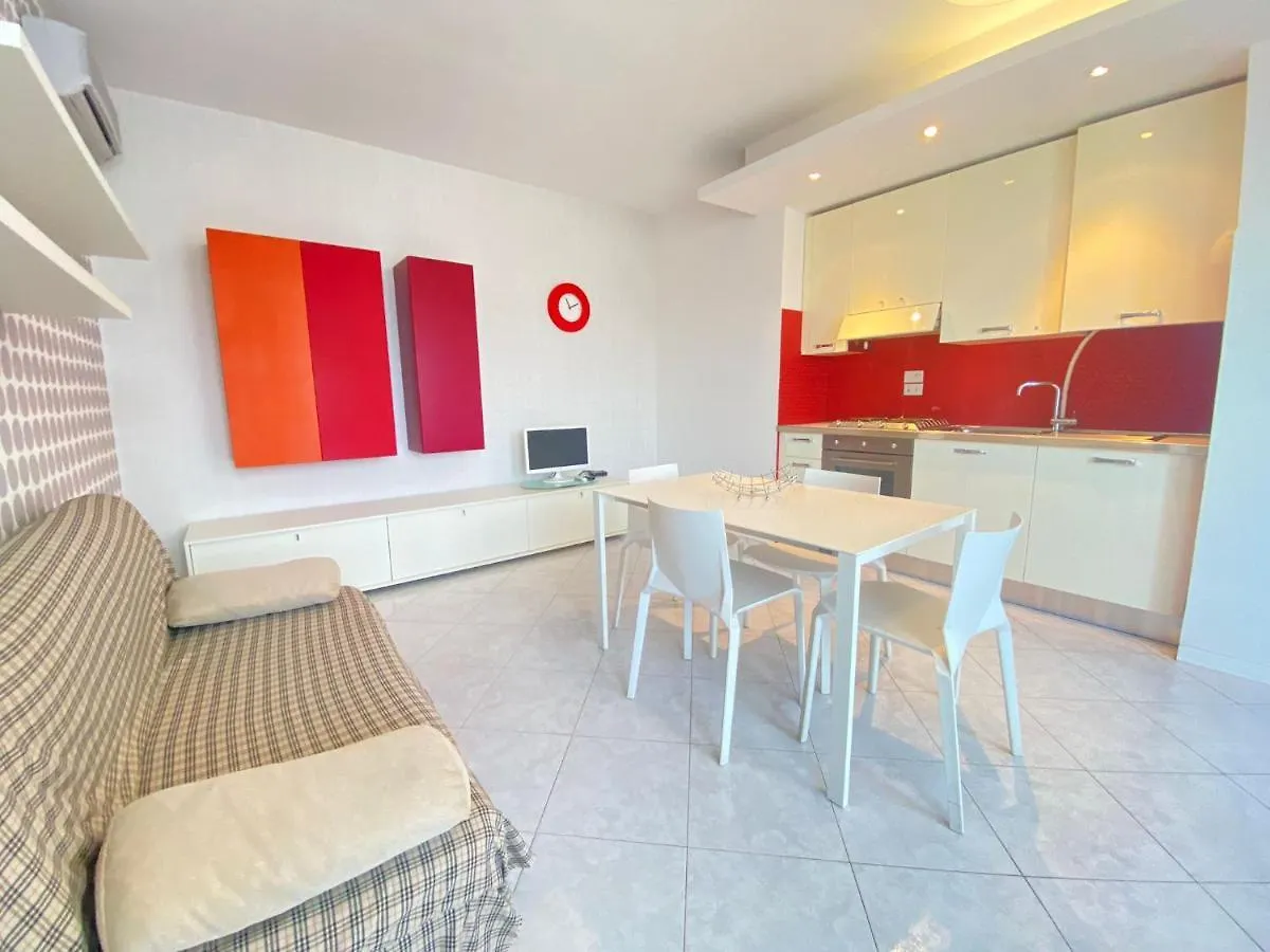Venere Apartament Tirrenia Italia