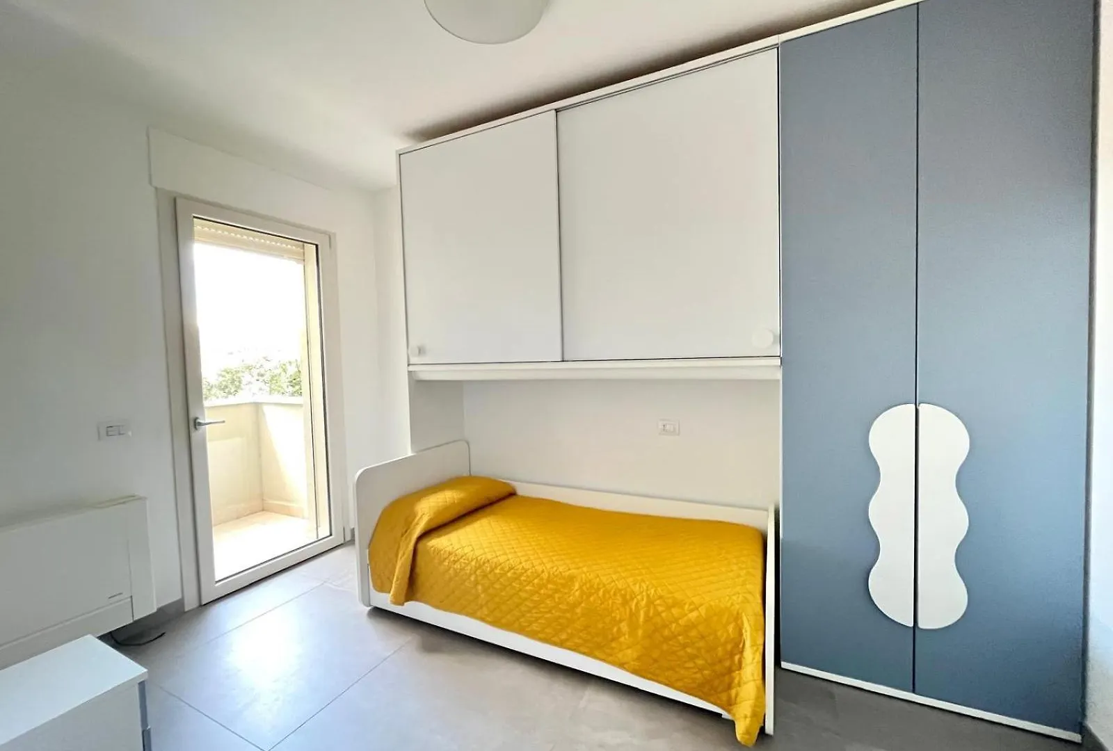 Venere Apartament Tirrenia Italia