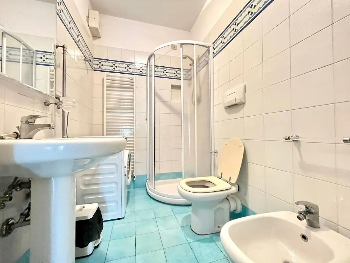 Venere Apartament Tirrenia Italy