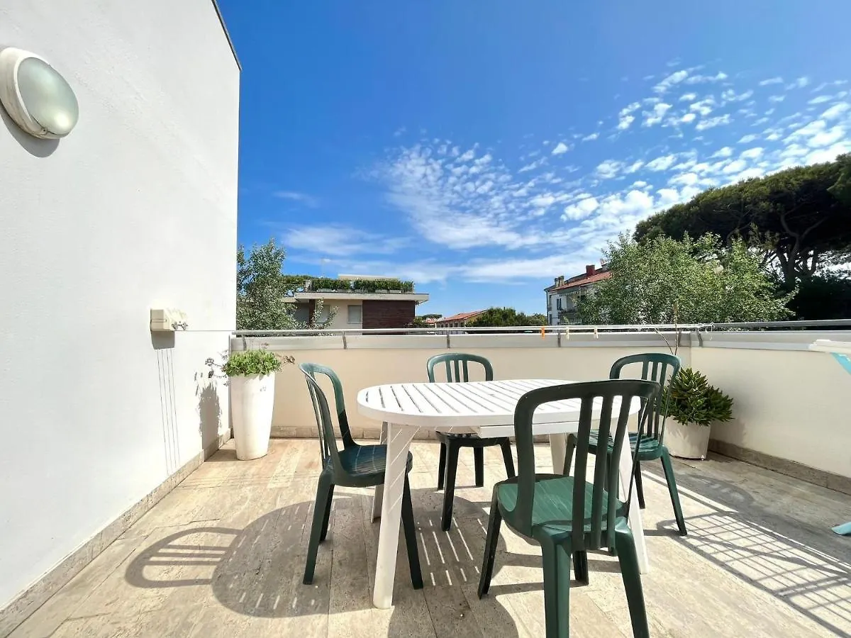 Venere Apartament Tirrenia