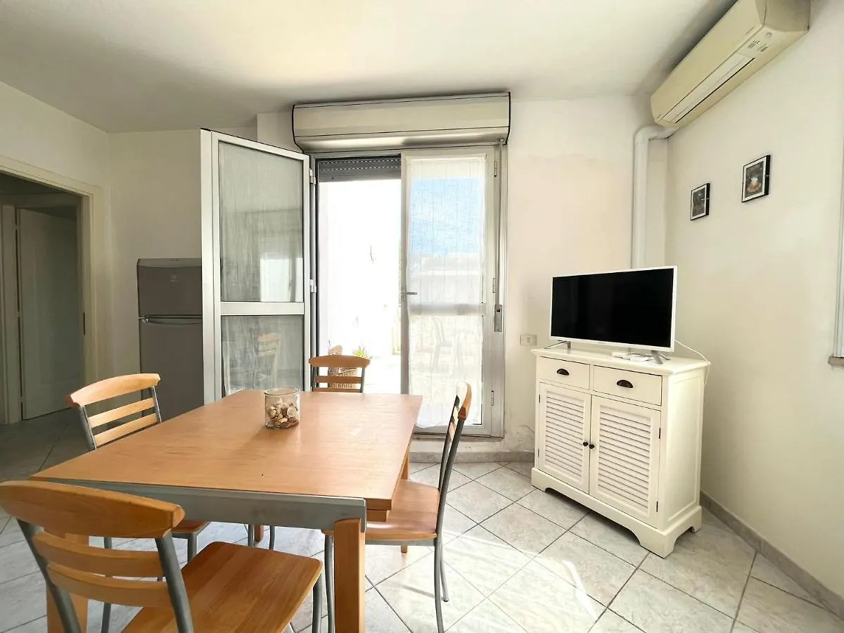 Venere Apartament Tirrenia