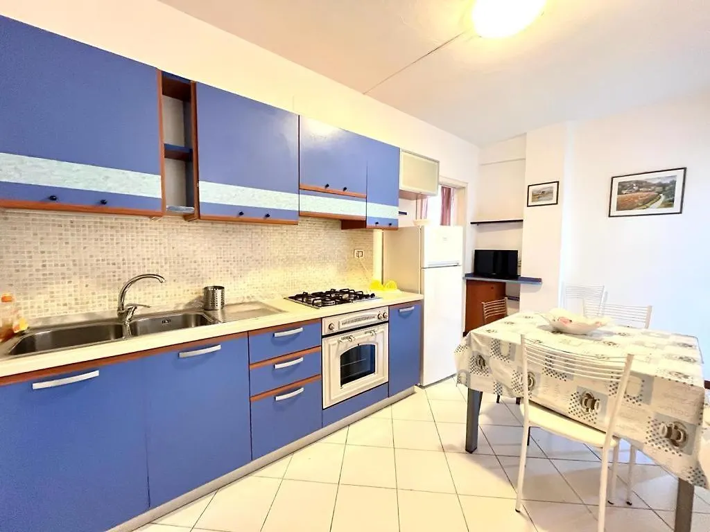 Venere Apartament Tirrenia