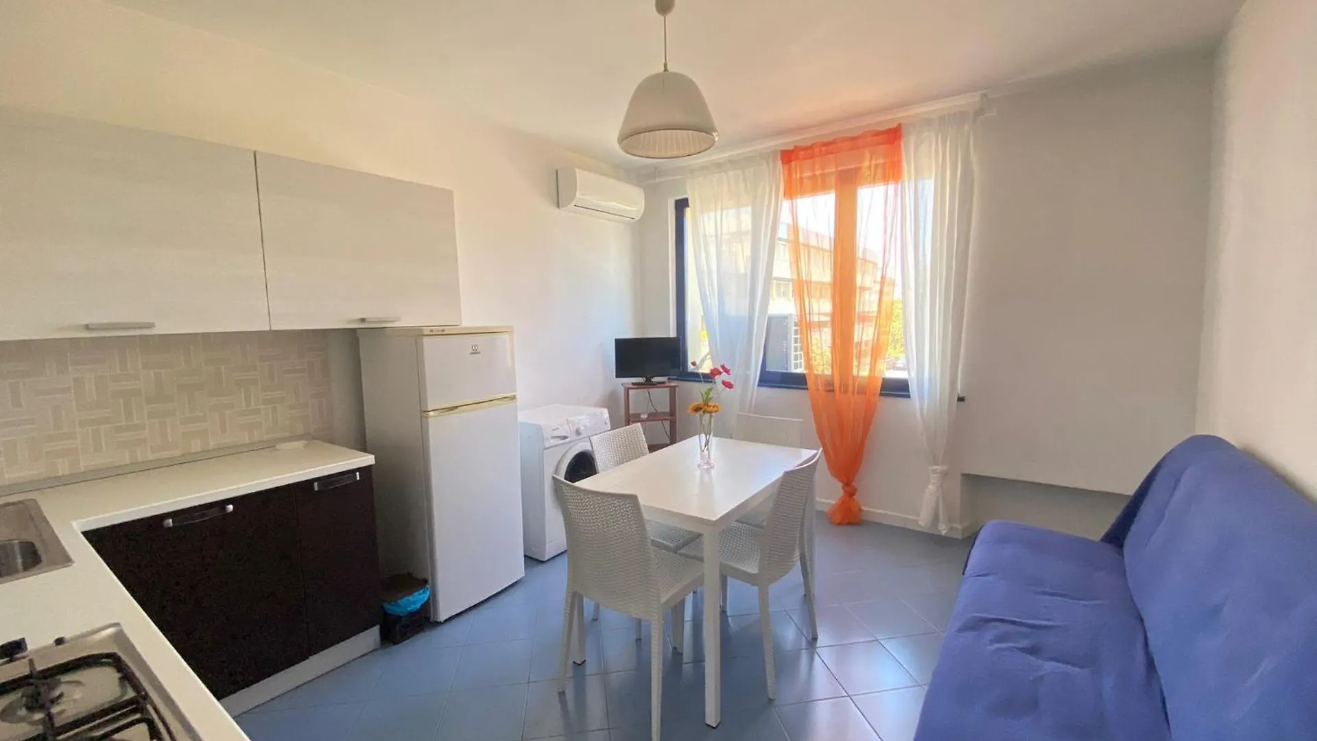Venere Apartament Tirrenia 0*,  Italy