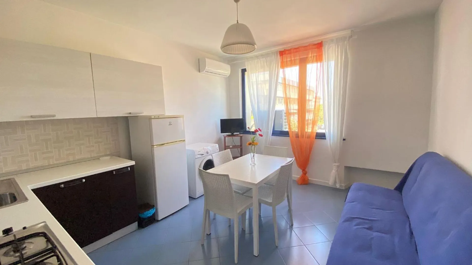 Venere Apartament Tirrenia Italy
