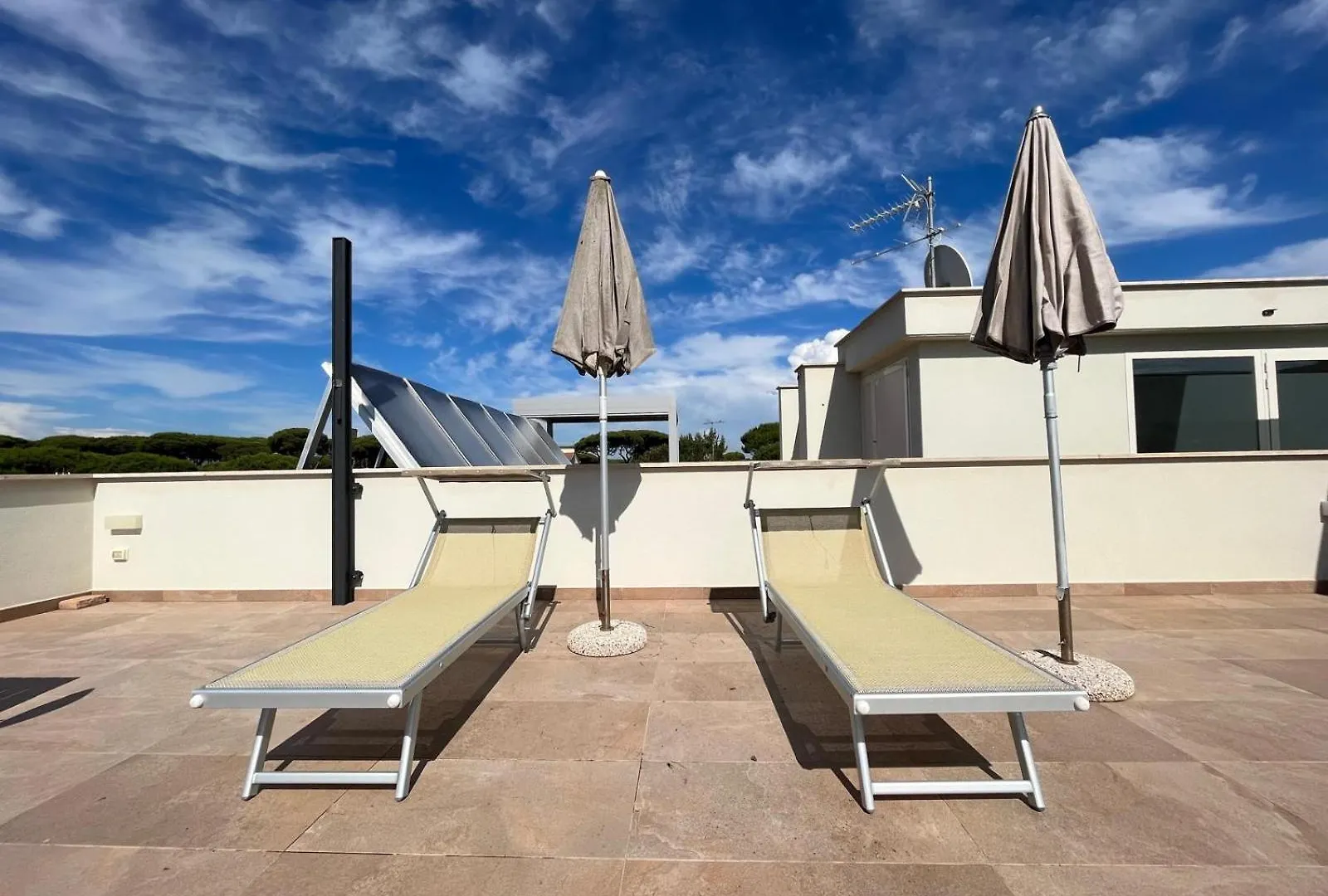 Venere Apartament Tirrenia 0*,