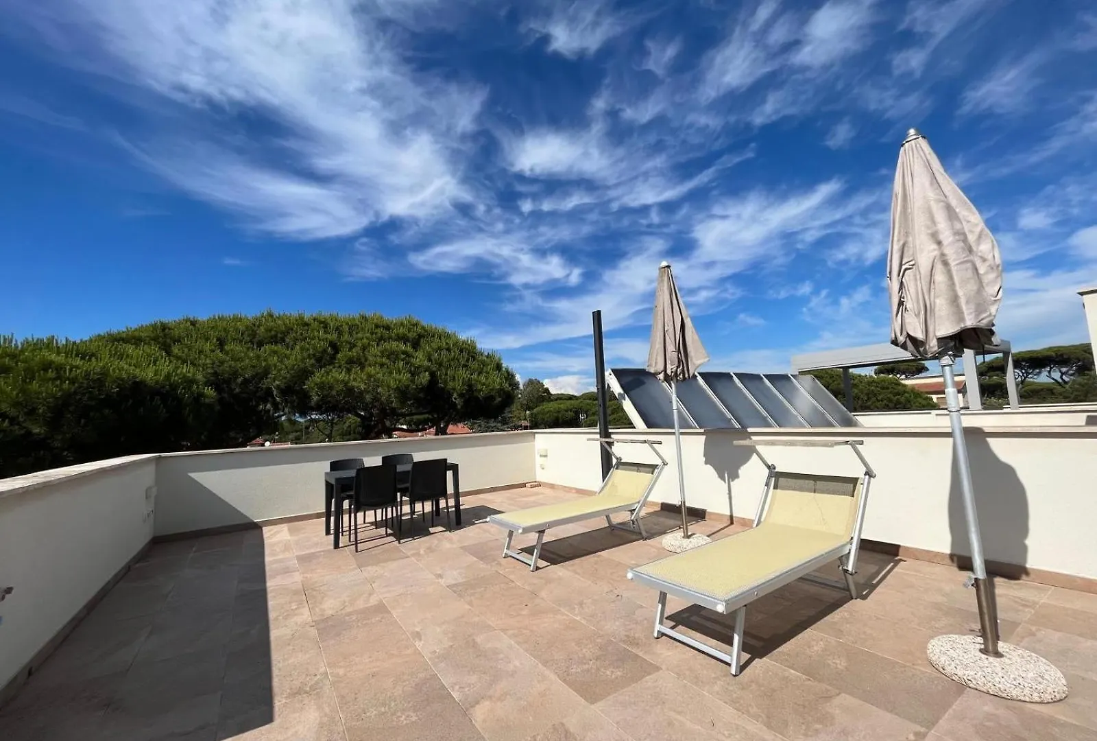 Venere Apartament Tirrenia Italy